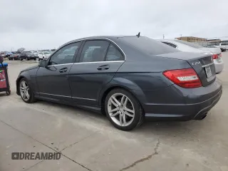 2013 Mercedes-Benz C 250 Sport с VIN WDDGF4HB0DA794420, выставлен на аукционе Copart как лот 41104684 с пробегом 178 174 миль миль и Списание • Salvage title. История ставок и продаж доступна на DreamBid. Изображение 2.