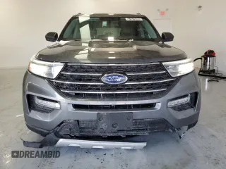 2023 Ford Explorer XLT with VIN 1FMSK7DH4PGB71018, listed as a Copart auction lot 41675285 with 28,314 mi miles and Clean Title. Bid and sale history available at carsss.com. Image 5.