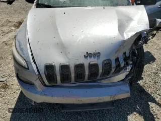 2017 Jeep Cherokee Sport z VIN 1C4PJLAB4HW559931, wystawiony jako Copart lot #58856295 z przebiegiem 86 292 mil mil oraz Szkoda całkowita • Salvage title. Historia ofert i sprzedaży dostępna na DreamBid. Obrazek 12.