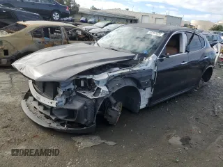 2017 Maserati Levante with VIN ZN661XUA1HX251565, listed as a Copart auction lot 43797475 with 0 mi miles and Salvage Title. Bid and sale history available at carsss.com. Image 1.