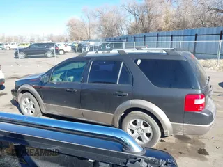 2007 Ford Freestyle SEL with VIN 1FMDK021X7GA39936, listed as a IAAI auction lot 41686286 with 263,088 mi miles. Bid and sale history available at carsss.com. Image 14.