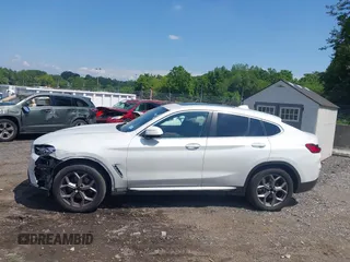 2024 BMW X4 xDrive30i with VIN 5UX33DT02R9W73855, listed as a IAAI auction lot 42712082 with 30,654 mi miles and . Bid and sale history available at DreamBid. Image 14.