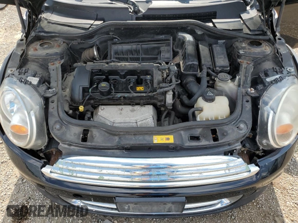 2011 MINI Hardtop with VIN WMWSU3C51BT183638, listed as a Copart auction lot 62762925 with Not provided miles and Non repairable. Bid and sale history available at DreamBid. Image 11.