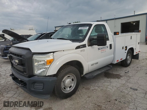 2011 Ford F-250 XL z VIN 1FDBF2A67BEC47393, wystawiony jako Copart lot #55200095 z przebiegiem 65 588 mil mil oraz Szkoda całkowita • Salvage title. Historia ofert i sprzedaży dostępna na DreamBid. Obrazek 1.