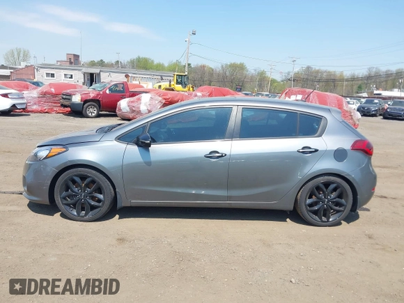 2015 Kia Forte 5-Door SX with VIN KNAFZ5A35F5266838, listed as a IAAI auction lot 42115081 with 80,983 mi miles. Bid and sale history available at carsss.com. Image 14.