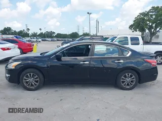 2015 Nissan Altima S z VIN 1N4AL3AP0FC499341, wystawiony jako IAAI lot #42322450 z przebiegiem 136 943 mil mil oraz . Historia ofert i sprzedaży dostępna na DreamBid. Obrazek 14.