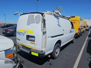 2012 Chevrolet Express Cargo z VIN 1GCWGFCA8C1179156, wystawiony jako IAAI lot #42619582 z przebiegiem 168 910 mil mil oraz . Historia ofert i sprzedaży dostępna na DreamBid. Obrazek 11.
