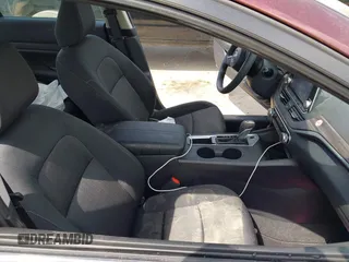 2025 Nissan Altima SV z VIN 1N4BL4DV6SN364710, wystawiony jako IAAI lot #42314788 z przebiegiem 6 901 mil mil oraz . Historia ofert i sprzedaży dostępna na DreamBid. Obrazek 5.