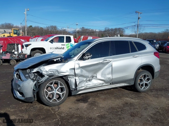 2018 BMW X1 xDrive28i with VIN WBXHT3C36J5L33781, listed as a IAAI auction lot 41497360 with 61,251 mi miles. Bid and sale history available at carsss.com. Image 19.
