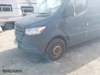 2019 Mercedes-Benz Sprinter Cargo Van with VIN WD4PF1CD6KP121116, listed as a IAAI auction lot 40745605 with 131,286 mi miles. Bid and sale history available at carsss.com. Image 6.
