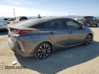 2017 Toyota Prius Plus z VIN JTDKARFP8H3049813, wystawiony jako Copart lot #54939645 z przebiegiem 132 604 mil mil oraz Szkoda całkowita • Salvage title. Historia ofert i sprzedaży dostępna na DreamBid. Obrazek 3.