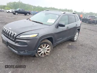 2017 Jeep Cherokee High Altitude z VIN 1C4PJMDS9HW561269, wystawiony jako IAAI lot #42245556 z przebiegiem 110 772 mil mil oraz . Historia ofert i sprzedaży dostępna na DreamBid. Obrazek 18.