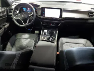 2024 Volkswagen Atlas SE z VIN 1V2KE2CA8RC240854, wystawiony jako Copart lot #53990835 z przebiegiem 12 291 mil mil oraz Szkoda całkowita • Salvage title. Historia ofert i sprzedaży dostępna na DreamBid. Obrazek 8.
