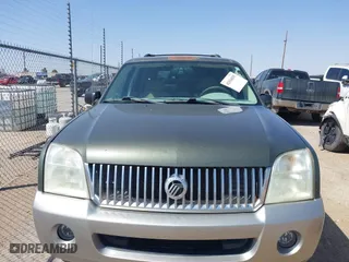 2003 Mercury Mountaineer Convenience with VIN 4M2ZU86K03ZJ05795, listed as a IAAI auction lot 42034035 with 204,332 mi miles. Bid and sale history available at carsss.com. Image 6.