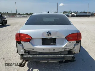 2012 Volkswagen Jetta SE с VIN 3VWDX7AJ0CM343712, выставлен на аукционе Copart как лот 57936395 с пробегом 144 698 миль миль и Списание • Salvage title. История ставок и продаж доступна на DreamBid. Изображение 6.