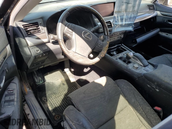 2016 Lexus LS 460 с VIN JTHCL5EF5G5025762, выставлен на аукционе Copart как лот 76359344 с пробегом Не указан миль и Списание • Salvage title. История ставок и продаж доступна на DreamBid. Изображение 8.