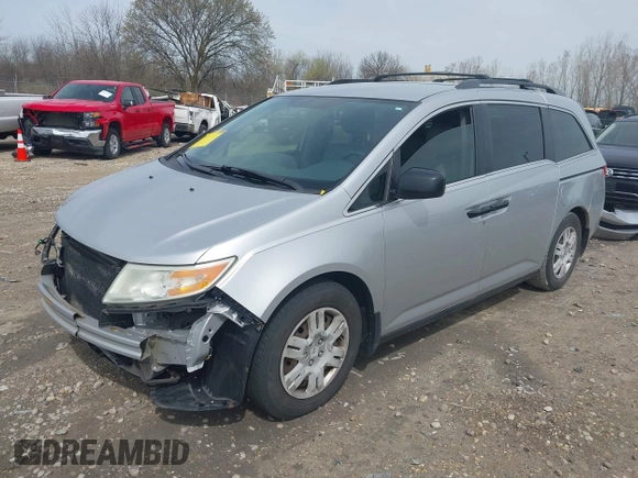 2013 Honda Odyssey LX with VIN 5FNRL5H22DB086503, listed as a IAAI auction lot 42133471 with 223,200 mi miles and . Bid and sale history available at carsss.com. Image 2.