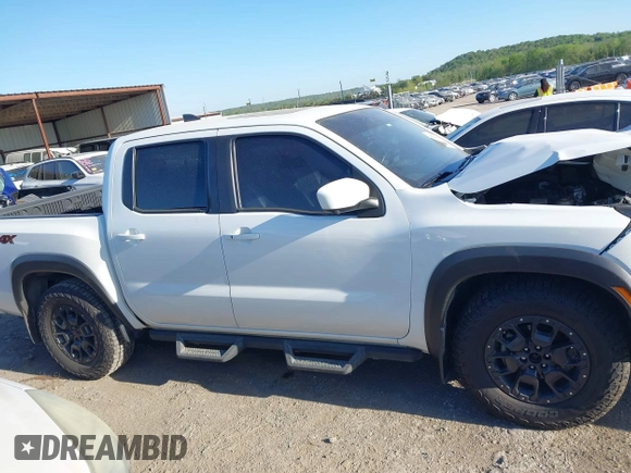 2022 Nissan Frontier SV z VIN 1N6ED1EK4NN656770, wystawiony jako IAAI lot #42016373 z przebiegiem 47 656 mil mil oraz . Historia ofert i sprzedaży dostępna na DreamBid. Obrazek 14.