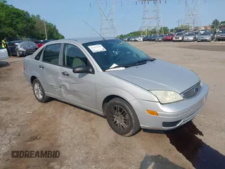 2007 Ford Focus S with VIN 1FAFP34NX7W265017, listed as a IAAI auction lot 42415556 with 71,840 mi miles and . Bid and sale history available at DreamBid. Image 1.