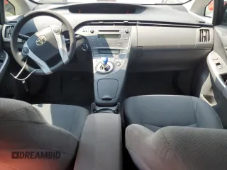 2010 Toyota Prius II z VIN JTDKN3DU6A0026709, wystawiony jako Copart lot #57300385 z przebiegiem Nie podano mil oraz Szkoda całkowita • Salvage title. Historia ofert i sprzedaży dostępna na DreamBid. Obrazek 8.