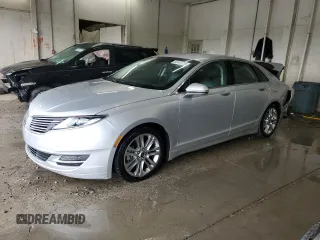 2015 Lincoln MKZ z VIN 3LN6L2GK4FR613117, wystawiony jako Copart lot #54141735 z przebiegiem 129 072 mil mil oraz Szkody całkowita. Historia ofert i sprzedaży dostępna na DreamBid. Obrazek 1.