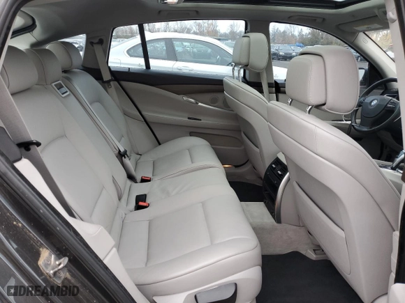 2011 BMW 5 Series Gran Turismo 535i xDrive with VIN WBASP2C54BC338023, listed as a Copart auction lot 82855324 with 135,765 mi miles and Clean Title. Bid and sale history available at carsss.com. Image 10.