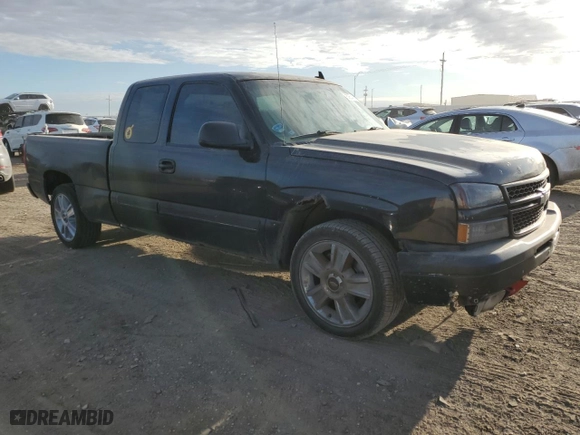 2006 Chevrolet Silverado 1500 LS with VIN 1GCEC19V36Z226913, listed as a Copart auction lot 50624775 with 201,579 mi miles and Clean Title. Bid and sale history available at carsss.com. Image 4.