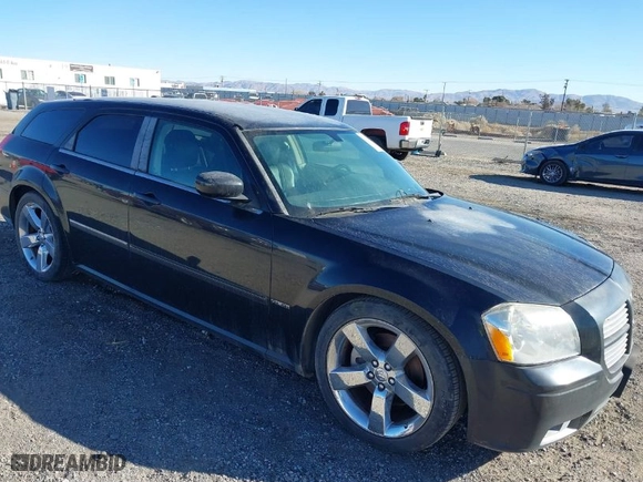 2007 Dodge Magnum R/T with VIN 2D4GV57247H737215, listed as a IAAI auction lot 41388776 with 116,326 mi miles. Bid and sale history available at carsss.com. Image 1.