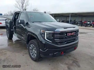 2024 GMC Sierra 1500 AT4 with VIN 1GTUUEEL6RZ346729, listed as a IAAI auction lot 41465284 with 4,701 mi miles. Bid and sale history available at carsss.com. Image 1.
