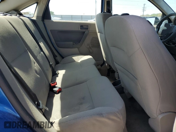 2010 Ford Focus S z VIN 1FAHP3EN4AW138245, wystawiony jako Copart lot #55162365 z przebiegiem 141 703 mil mil oraz Szkody całkowita. Historia ofert i sprzedaży dostępna na DreamBid. Obrazek 10.