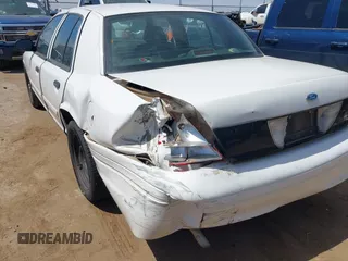 2010 Ford Police Interceptor with VIN 2FABP7BV1AX135812, listed as a IAAI auction lot 42282987 with Not provided miles and . Bid and sale history available at DreamBid. Image 6.