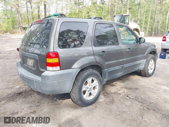 2005 Ford Escape XLT с VIN 1FMYU931X5KA18030, выставлен на аукционе IAAI как лот 42016576 с пробегом 195 788 миль миль и . История ставок и продаж доступна на DreamBid. Изображение 4.