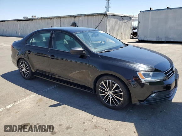 2015 Volkswagen Jetta Sport z VIN 3VWD17AJ4FM401214, wystawiony jako Copart lot #61095445 z przebiegiem 104 833 mil mil oraz Czysty tytuł • Clean title. Historia ofert i sprzedaży dostępna na DreamBid. Obrazek 4.