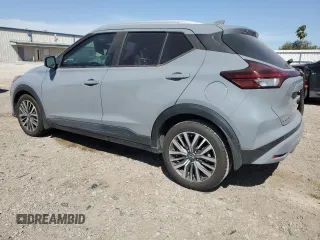 2022 Nissan Kicks SV with VIN 3N1CP5CVXNL482826, listed as a Copart auction lot 49037185 with 42,999 mi miles and Salvage Title. Bid and sale history available at carsss.com. Image 2.
