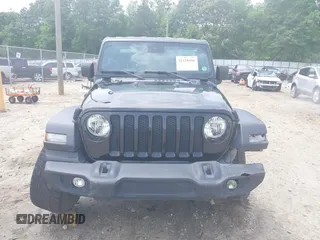 2020 Jeep Wrangler Unlimited Willys with VIN 1C4HJXDN5LW327476, listed as a IAAI auction lot 42128406 with 43,885 mi miles and . Bid and sale history available at DreamBid. Image 11.