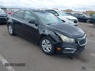 2015 Chevrolet Cruze LS z VIN 1G1PA5SH4F7155493, wystawiony jako IAAI lot #42202780 z przebiegiem 179 528 mil mil oraz . Historia ofert i sprzedaży dostępna na DreamBid. Obrazek 1.