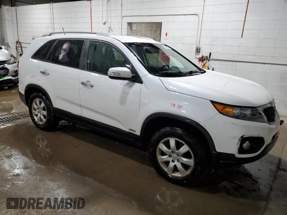 2012 Kia Sorento LX with VIN 5XYKTCA64CG301745, listed as a Copart auction lot 82380944 with 131,528 mi miles and Clean Title. Bid and sale history available at DreamBid. Image 4.