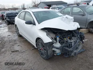 2022 Kia Forte GT with VIN 3KPF44AC8NE493620, listed as a IAAI auction lot 41448375 with 92,552 mi miles. Bid and sale history available at carsss.com. Image 1.