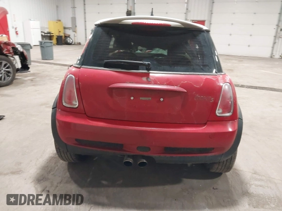 2006 MINI Hardtop S with VIN WMWRE33536TL20807, listed as a IAAI auction lot 42049707 with Not provided miles and . Bid and sale history available at DreamBid. Image 16.