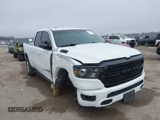 2021 Ram 1500 Big Horn z VIN 1C6SRFBT7MN834324, wystawiony jako IAAI lot #41509753 z przebiegiem 120 321 mil mil oraz . Historia ofert i sprzedaży dostępna na DreamBid. Obrazek 1.