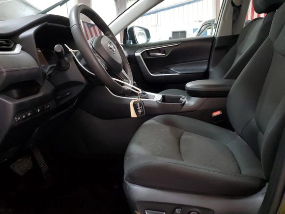 2023 Toyota RAV4 XLE with VIN 2T3P1RFV4PC370443, listed as a Copart auction lot 59790555 with 16,105 mi miles and Salvage title. Bid and sale history available at DreamBid. Image 7.