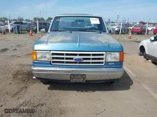 1990 Ford 1/2 Ton Trucks with VIN 1FTDF15N1LPA17475, listed as a IAAI auction lot 42045890 with 5,891 mi miles. Bid and sale history available at carsss.com. Image 6.