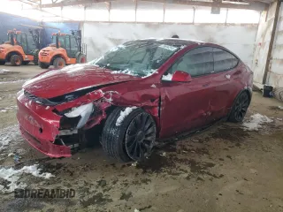 2024 Tesla Model Y Performance z VIN 7SAYGDEF6RF049255, wystawiony jako Copart lot #79694214 z przebiegiem 8 453 mil mil oraz Szkoda całkowita • Salvage title. Historia ofert i sprzedaży dostępna na DreamBid. Obrazek 1.