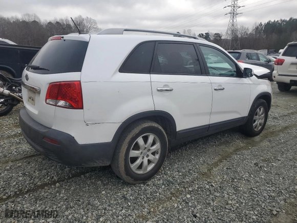 2011 Kia Sorento LX with VIN 5XYKT4A29BG122974, listed as a Copart auction lot 85020724 with 132,725 mi miles and Salvage Title. Bid and sale history available at carsss.com. Image 3.