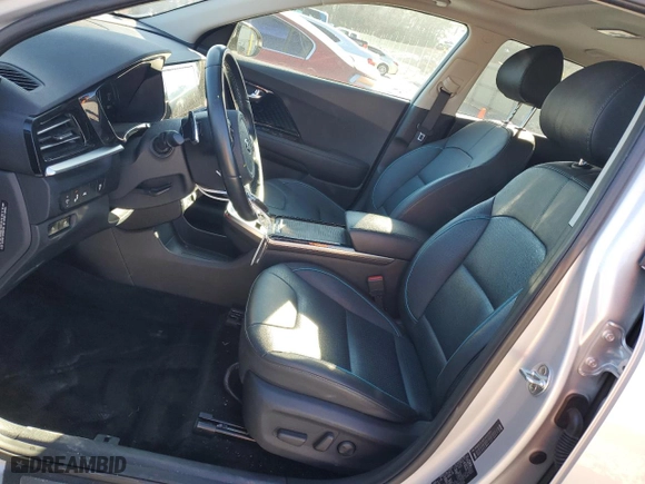 2020 Kia Niro EV EX Premium with VIN KNDCE3LG0L5032723, listed as a Copart auction lot 88011495 with 30,420 mi miles and Salvage Title. Bid and sale history available at carsss.com. Image 7.