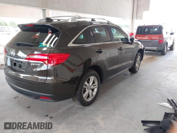 2014 Acura RDX Technology with VIN 5J8TB3H51EL013632, listed as a IAAI auction lot 42463743 with 109,389 mi miles and . Bid and sale history available at DreamBid. Image 4.