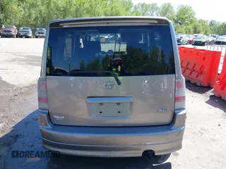 2005 Scion xB z VIN JTLKT324954026022, wystawiony jako IAAI lot #42073838 z przebiegiem 106 887 mil mil oraz . Historia ofert i sprzedaży dostępna na DreamBid. Obrazek 17.