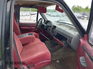 1996 Ford F-150 with VIN 1FTEF14YXTLC16404, listed as a IAAI auction lot 42196955 with Not provided miles and . Bid and sale history available at DreamBid. Image 5.