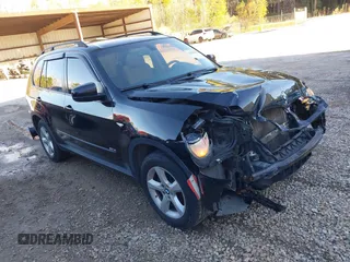 2008 BMW X5 3.0si with VIN 5UXFE43578L026470, listed as a IAAI auction lot 41332050 with 160,467 mi miles. Bid and sale history available at carsss.com. Image 1.