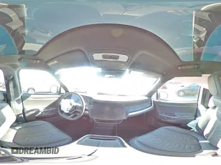 2025 Rivian R1S Adventure z VIN 7PDSGBBA5SN048839, wystawiony jako Copart lot #89199375 z przebiegiem 5177 mil mil oraz Szkody całkowita. Historia ofert i sprzedaży dostępna na DreamBid. Obrazek 13.